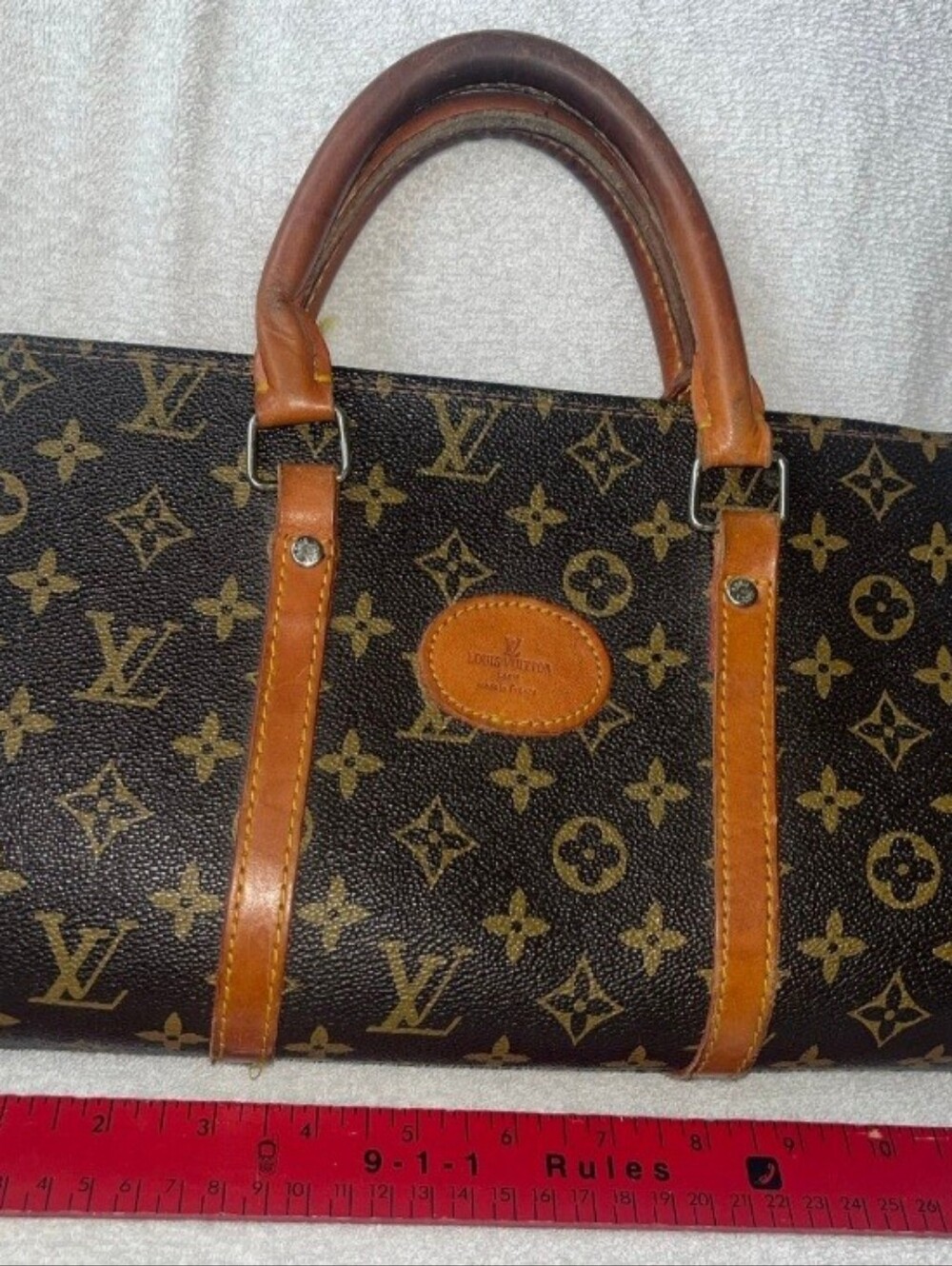 LV VINTAGE HAND BAG. 60's or 70's ? - Picture 3 of 13